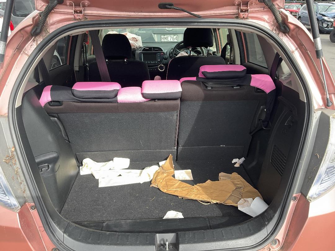 Photo '6' of Honda FIT Photo '6' of Honda FIT