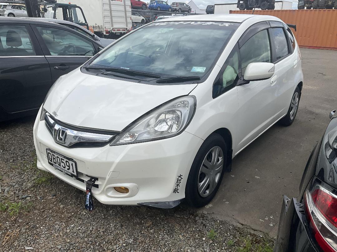 Photo '3' of Honda FIT Photo '3' of Honda FIT