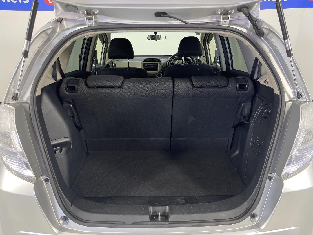 Photo '14' of Honda FIT Photo '14' of Honda FIT