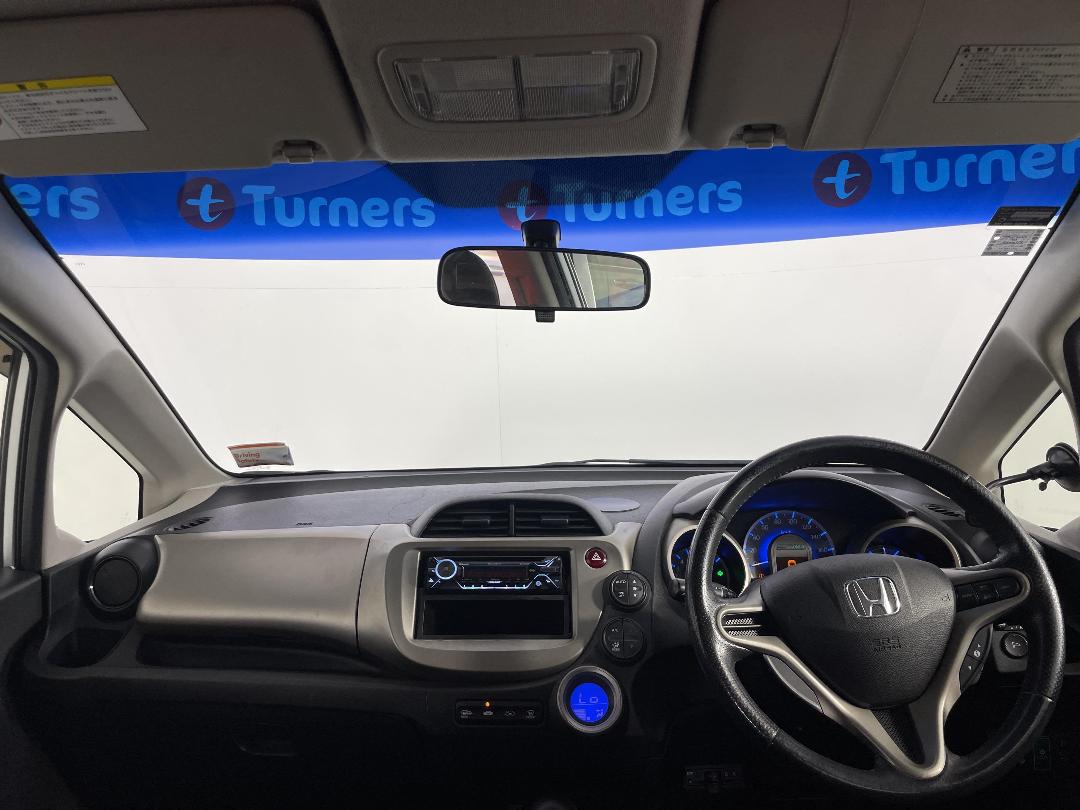 Photo '17' of Honda FIT Photo '17' of Honda FIT