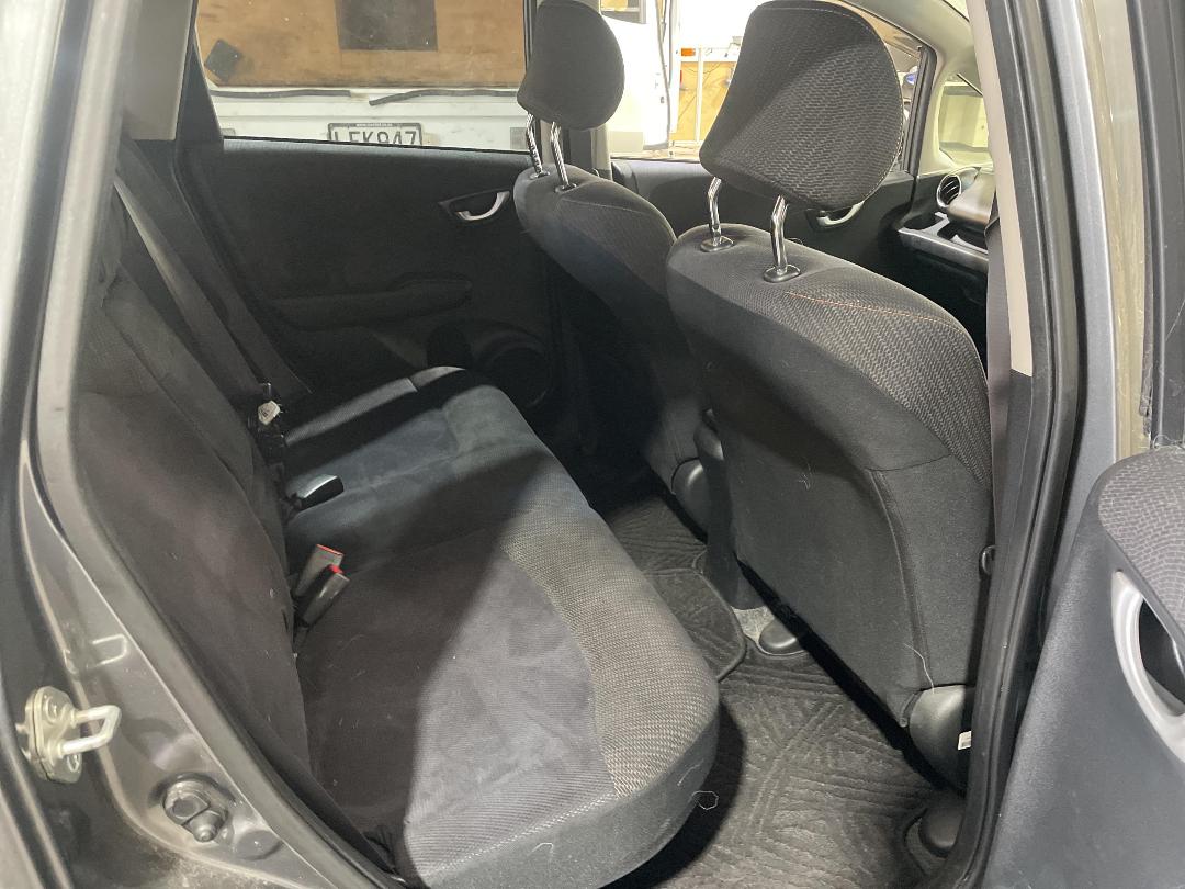 Photo '8' of Honda FIT RS Hybrid