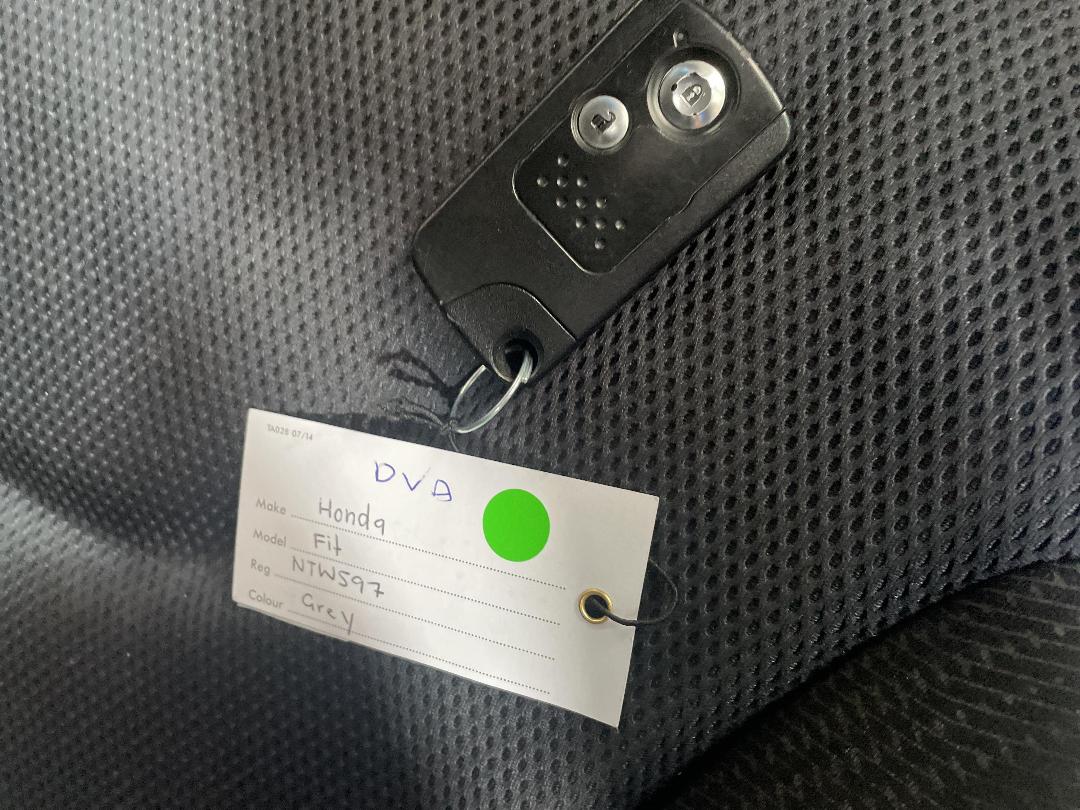 Photo '9' of Honda FIT RS Hybrid