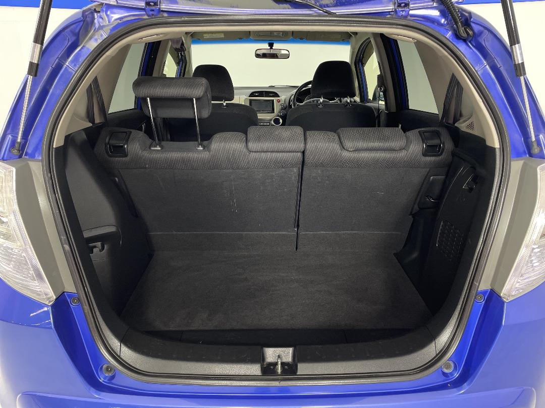 Photo '14' of Honda FIT Photo '14' of Honda FIT