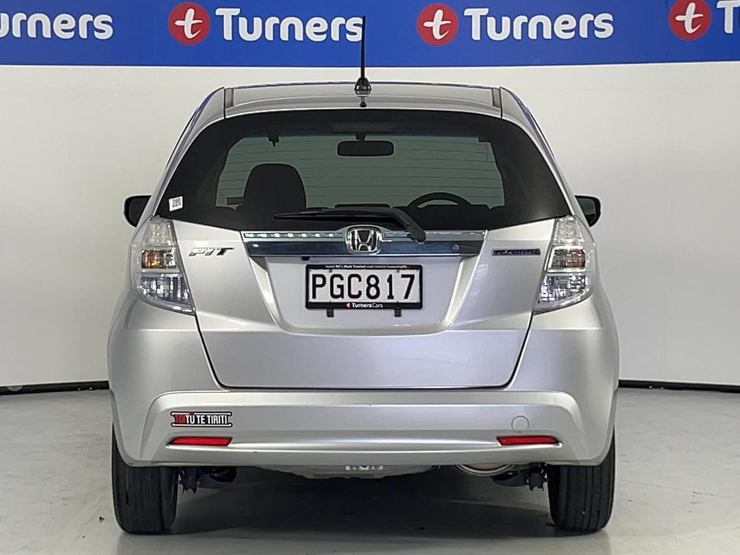 Photo '6' of Honda FIT