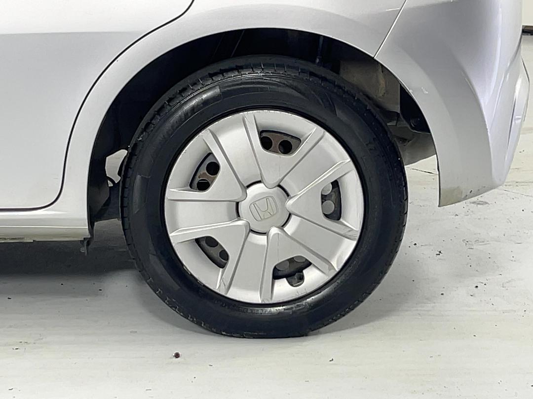 Photo '11' of Honda FIT