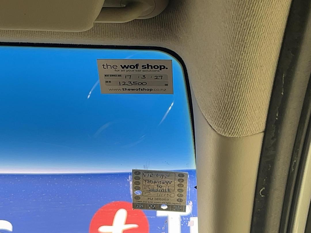 Photo '24' of Honda FIT