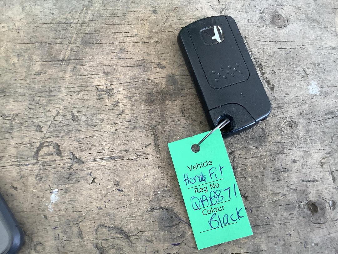 Photo '17' of Honda FIT