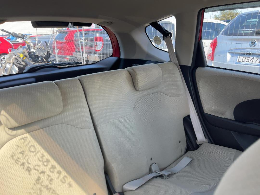 Photo '9' of Honda FIT