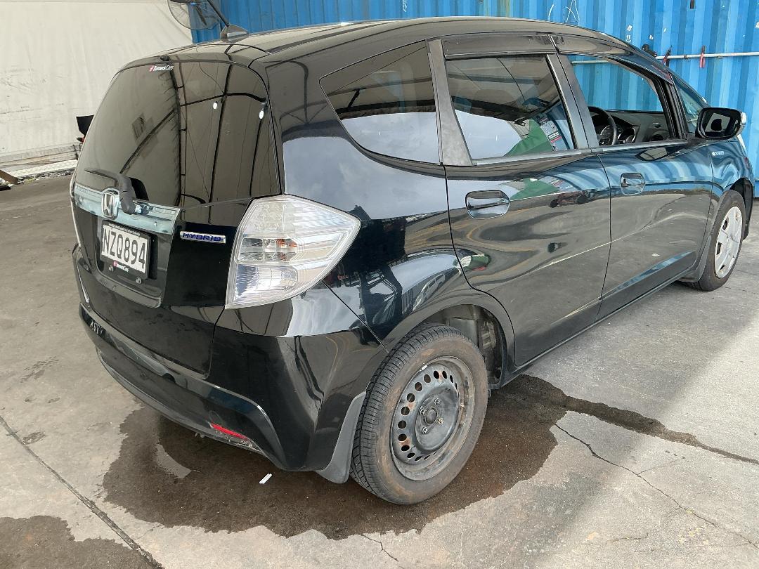 Photo '6' of Honda FIT Hybrid