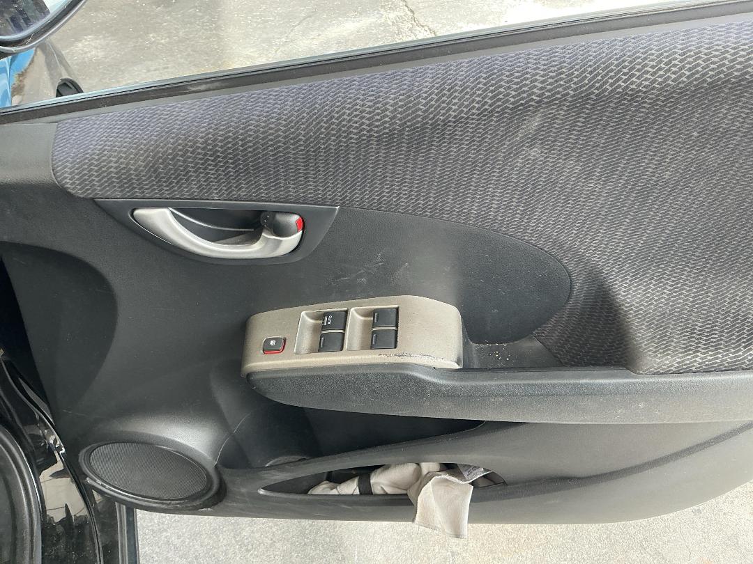 Photo '8' of Honda FIT Hybrid