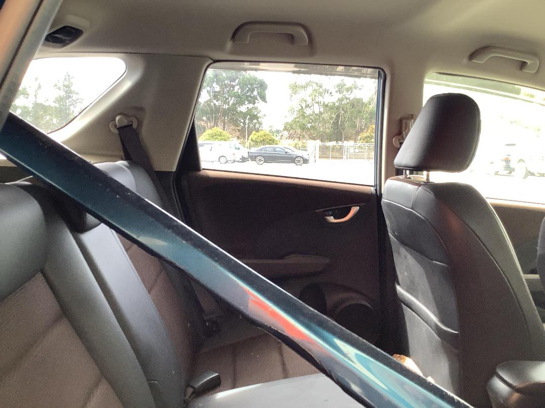 Photo '9' of Honda FIT Shuttle