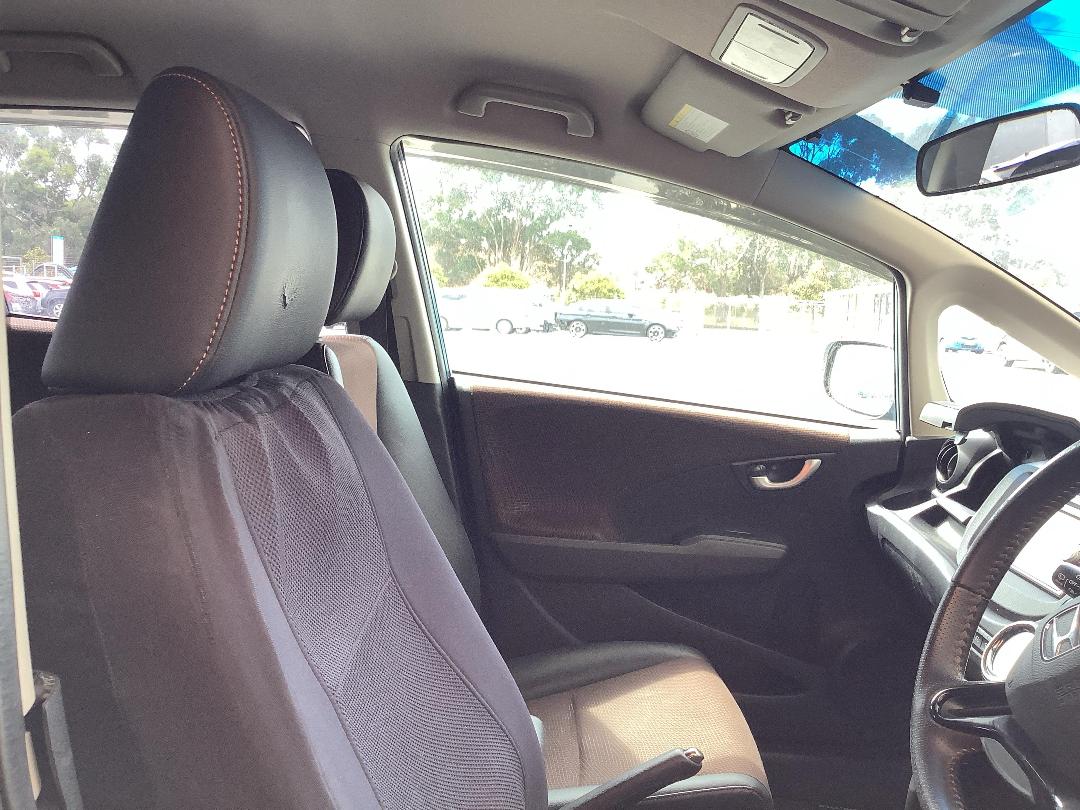 Photo '12' of Honda FIT Shuttle