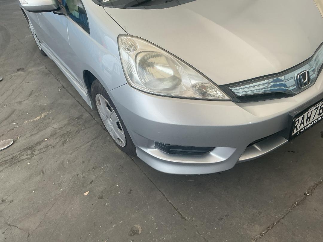 Photo '3' of Honda FIT Shuttle