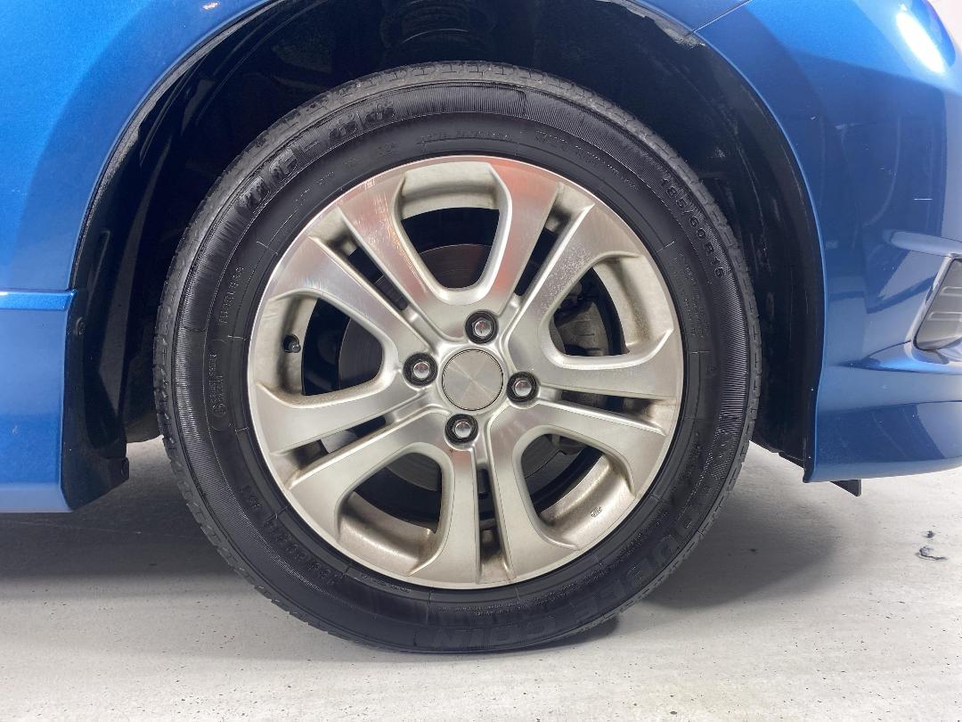 Photo '9' of Honda FIT Shuttle