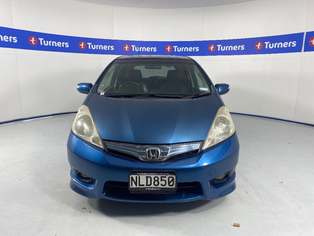 Photo '2' of Honda FIT Shuttle