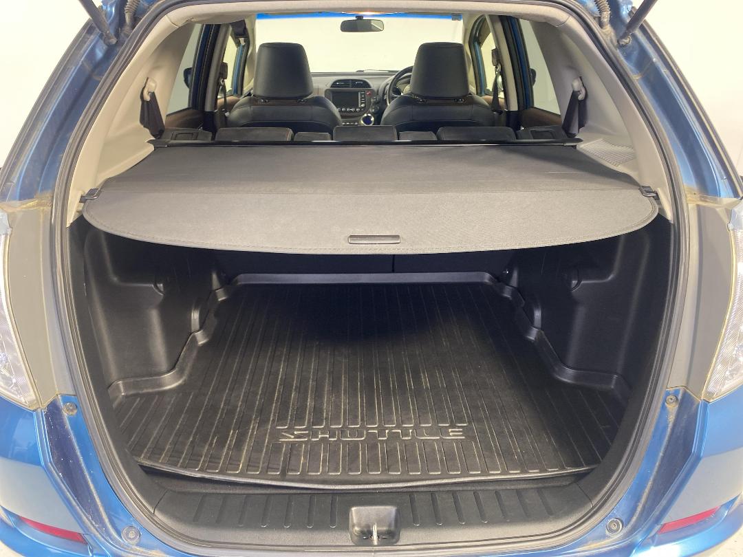 Photo '14' of Honda FIT Shuttle