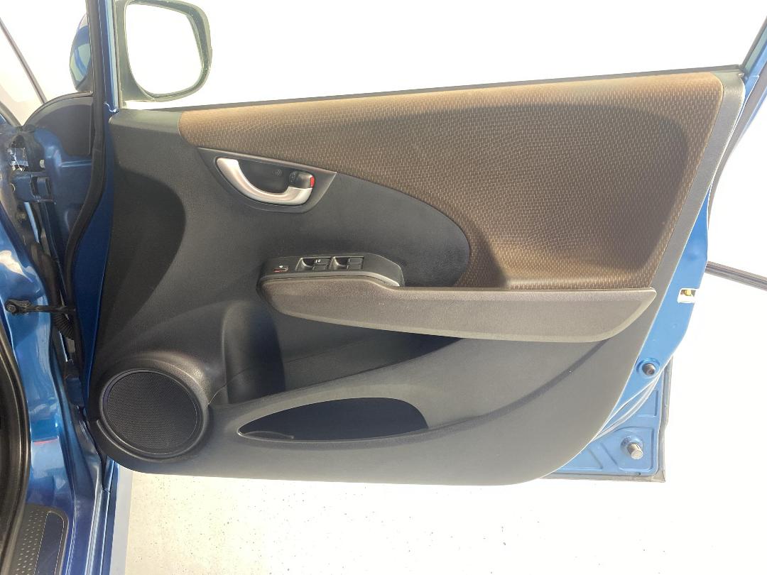 Photo '15' of Honda FIT Shuttle