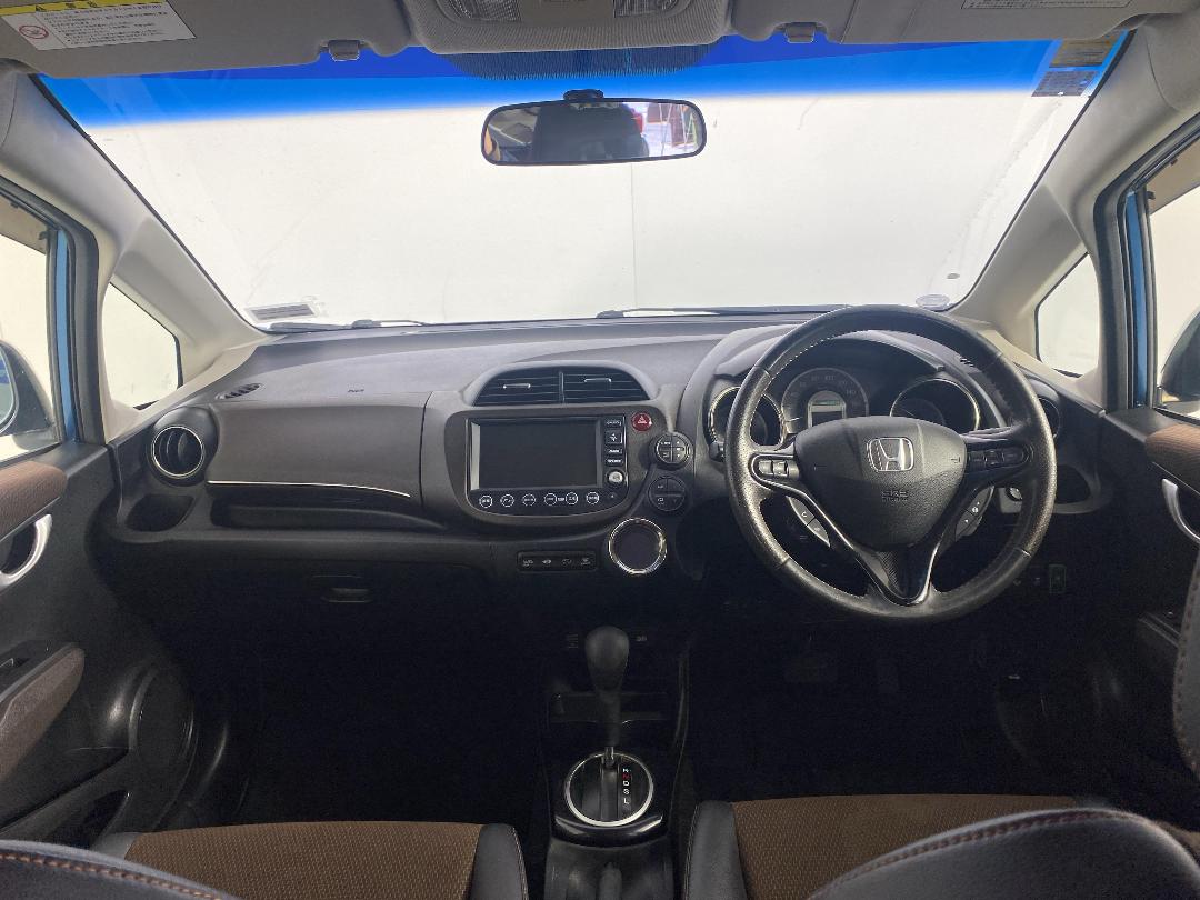 Photo '17' of Honda FIT Shuttle