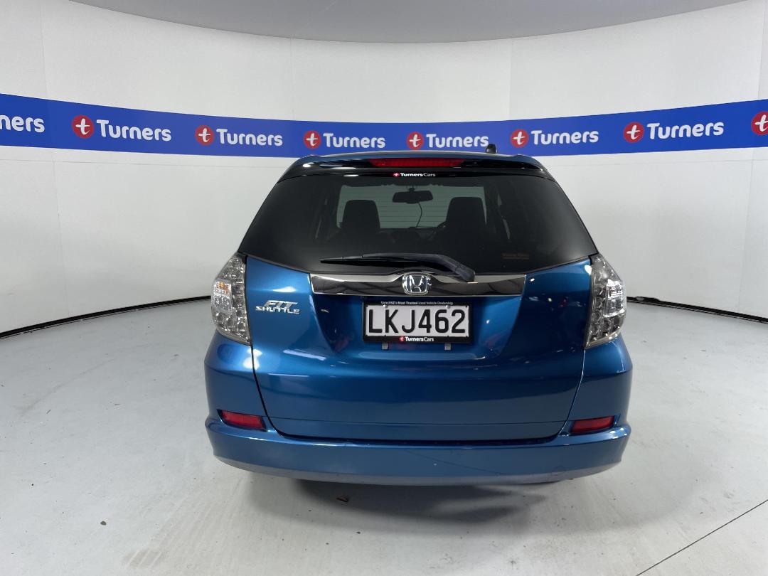 Photo '6' of Honda FIT Shuttle Photo '6' of Honda FIT Shuttle