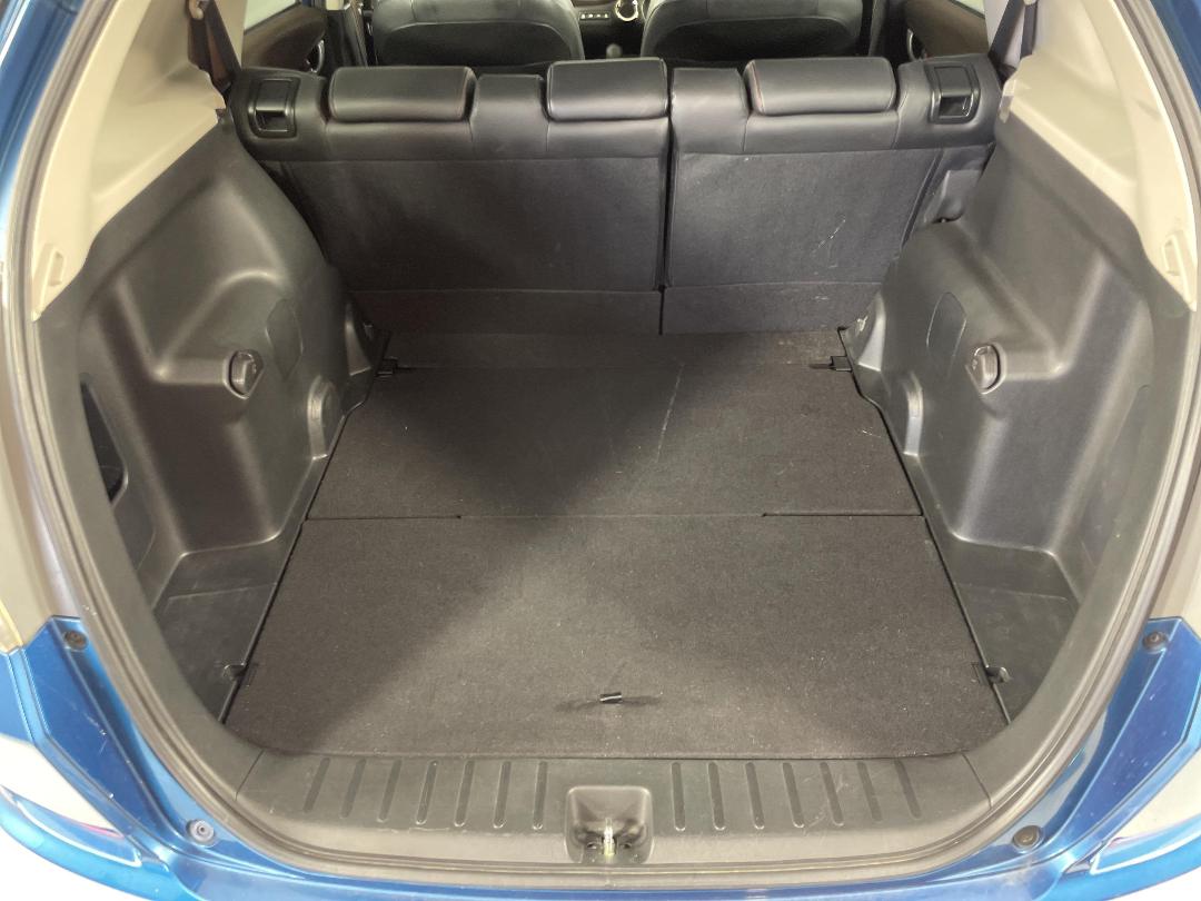 Photo '14' of Honda FIT Shuttle Photo '14' of Honda FIT Shuttle