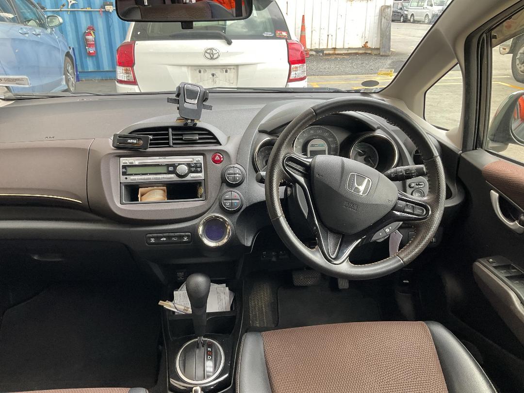 Photo '13' of Honda FIT Shuttle