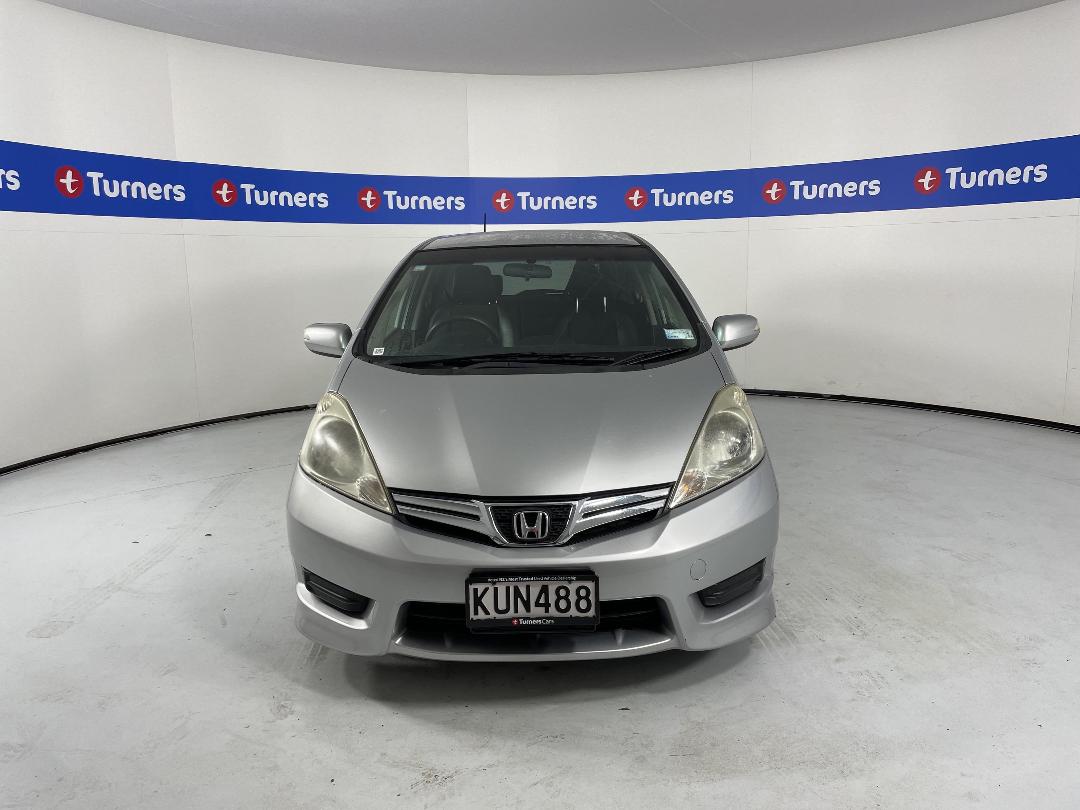 Photo '2' of Honda FIT Shuttle