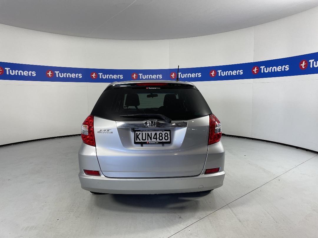 Photo '6' of Honda FIT Shuttle