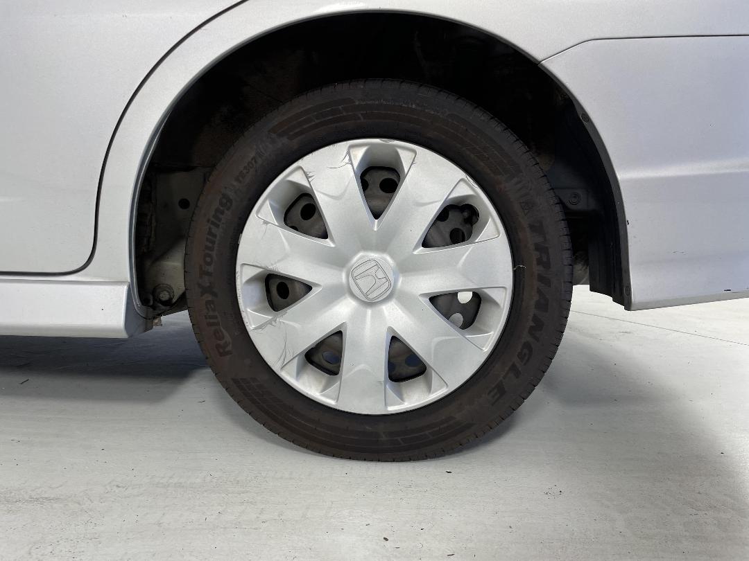 Photo '11' of Honda FIT Shuttle