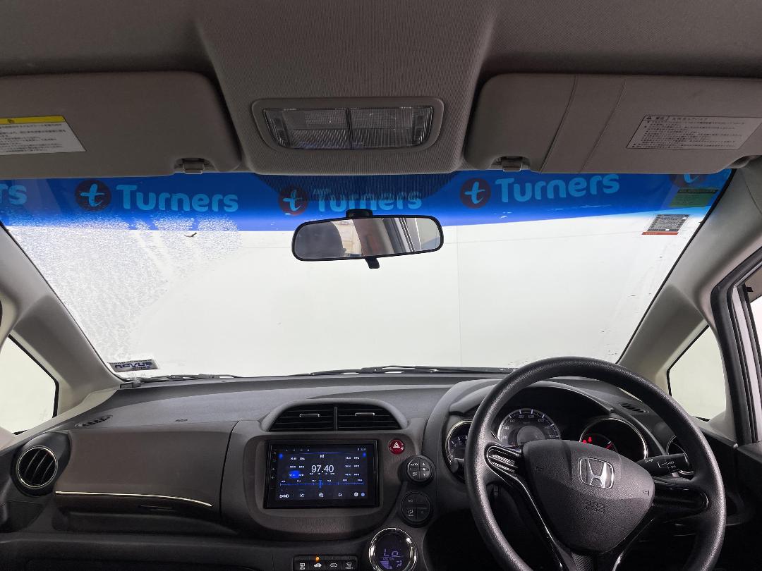 Photo '17' of Honda FIT Shuttle