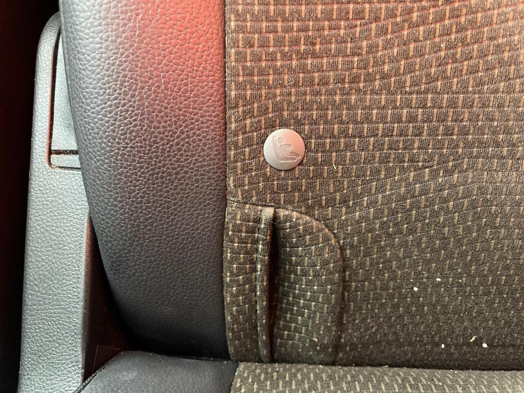 Photo '23' of Honda FIT Shuttle