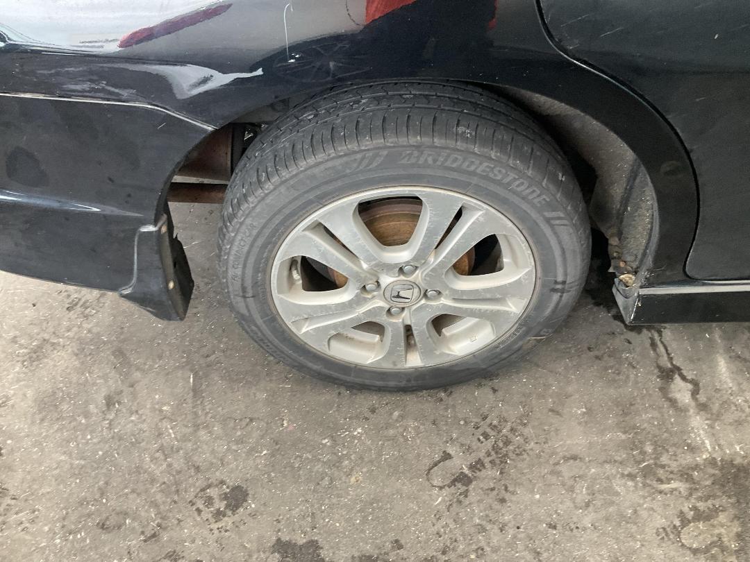 Photo '29' of Honda FIT Shuttle Hibrid