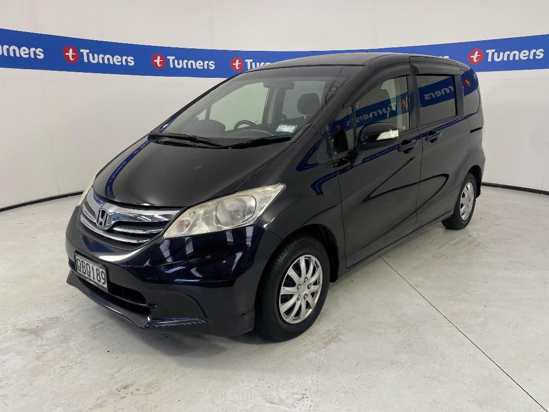 Photo '4' of Honda Freed Photo '4' of Honda Freed