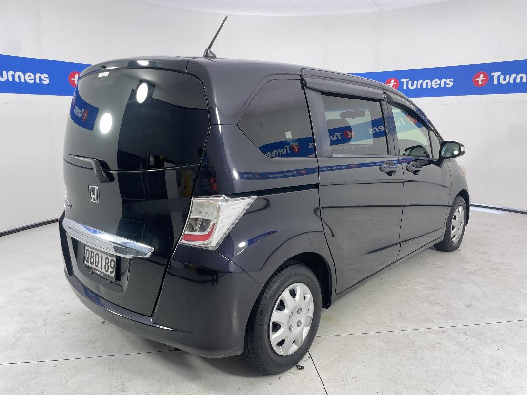 Photo '7' of Honda Freed Photo '7' of Honda Freed