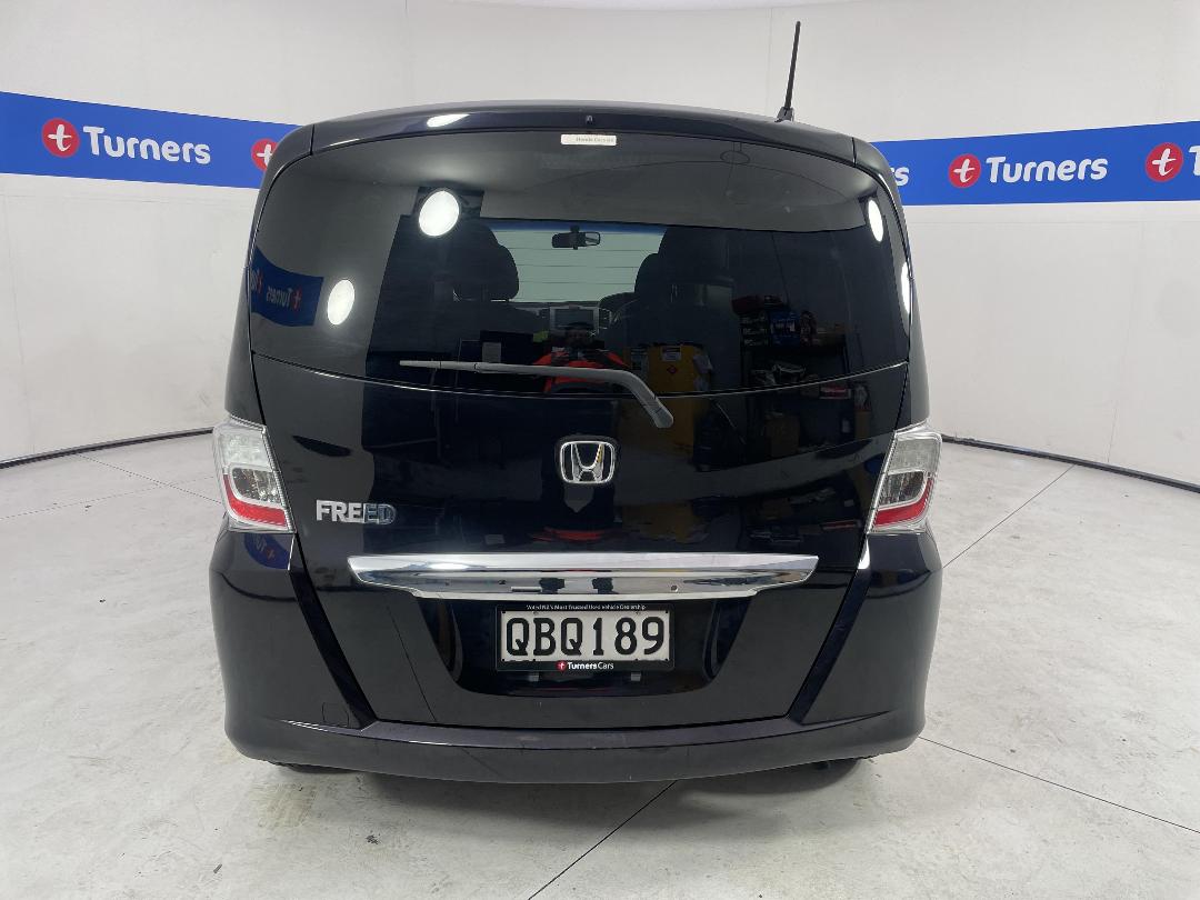 Photo '6' of Honda Freed Photo '6' of Honda Freed