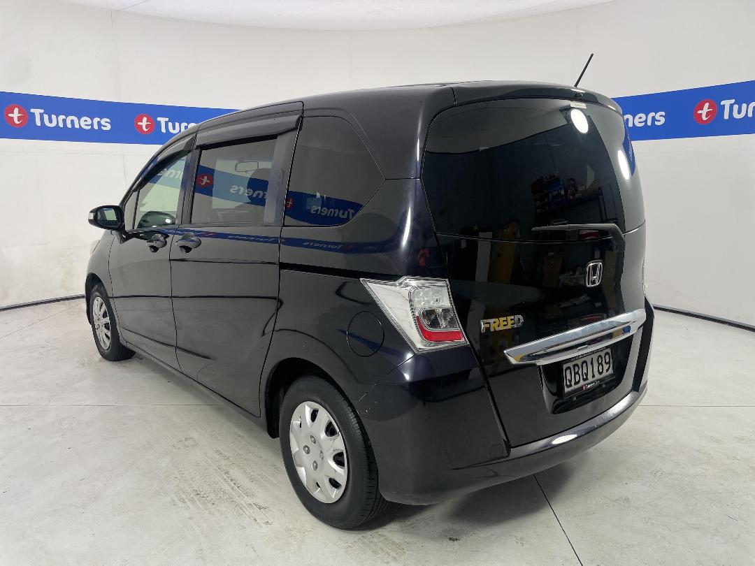 Photo '5' of Honda Freed Photo '5' of Honda Freed