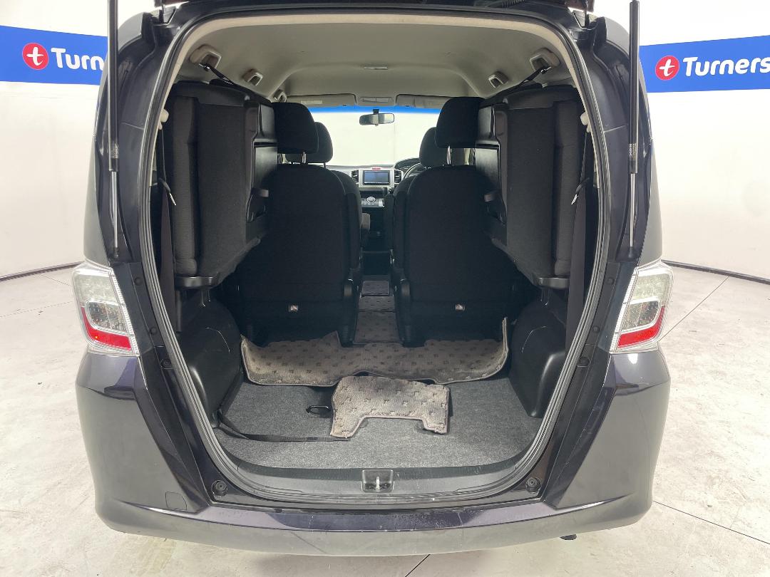 Photo '14' of Honda Freed Photo '14' of Honda Freed