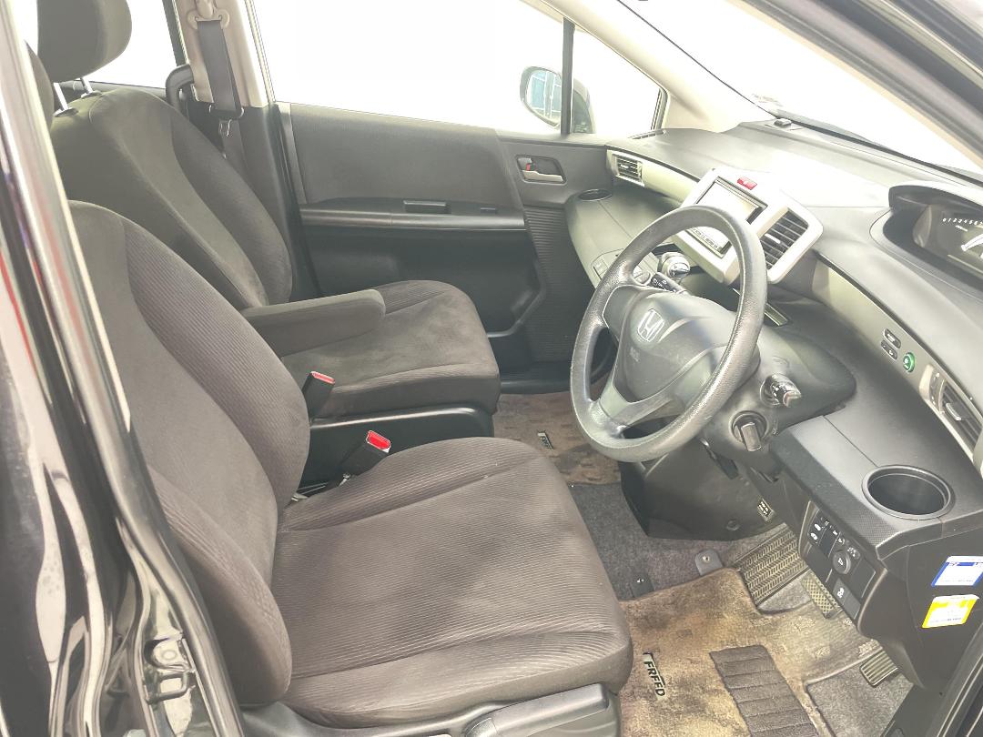 Photo '16' of Honda Freed Photo '16' of Honda Freed