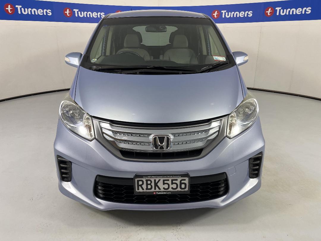 Photo '2' of Honda Freed