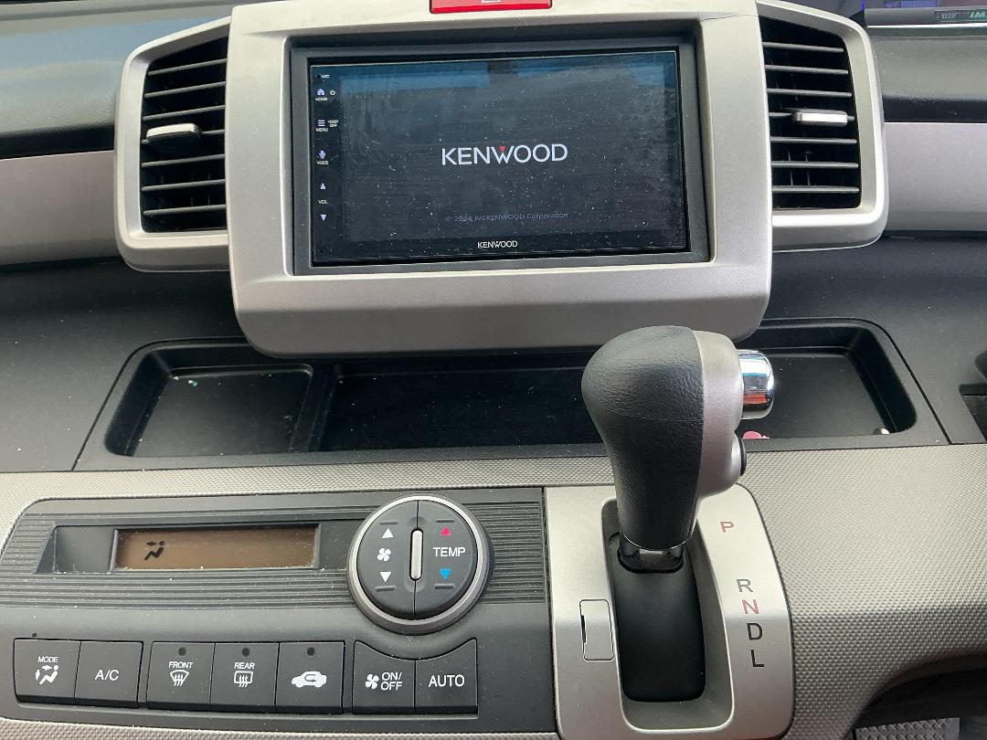 Photo '8' of Honda Freed Photo '8' of Honda Freed