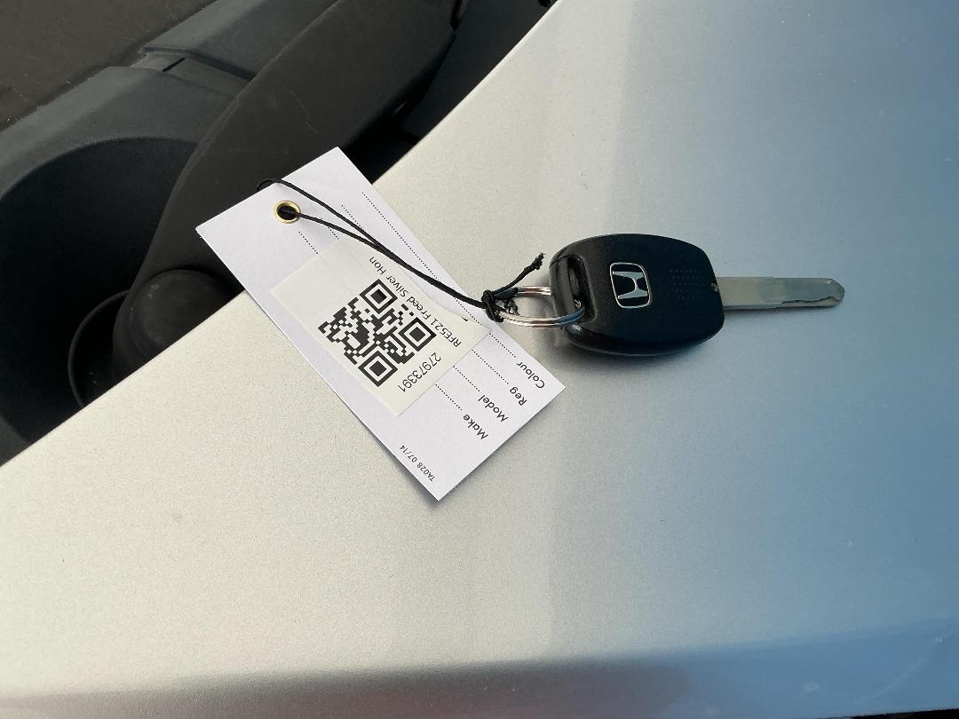 Photo '9' of Honda Freed Photo '9' of Honda Freed