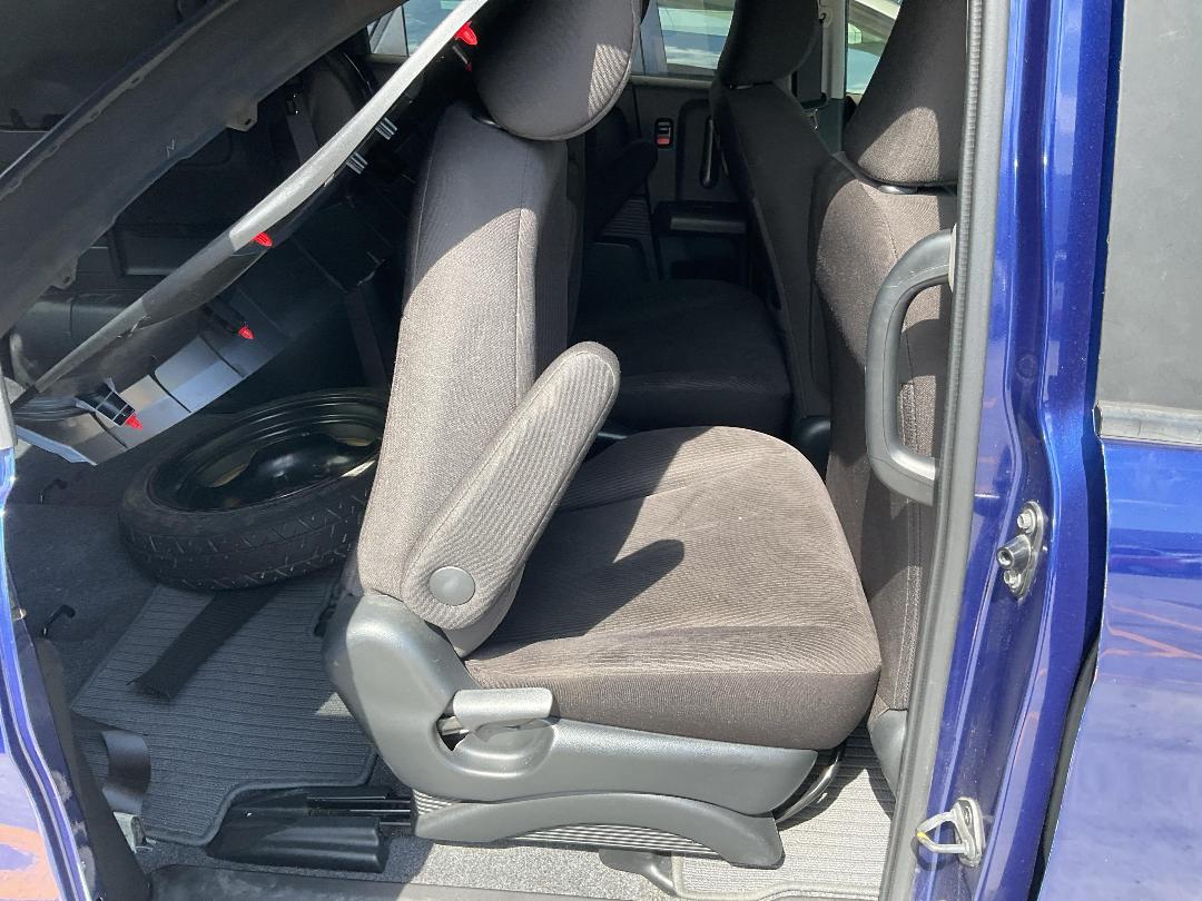 Photo '18' of Honda Freed