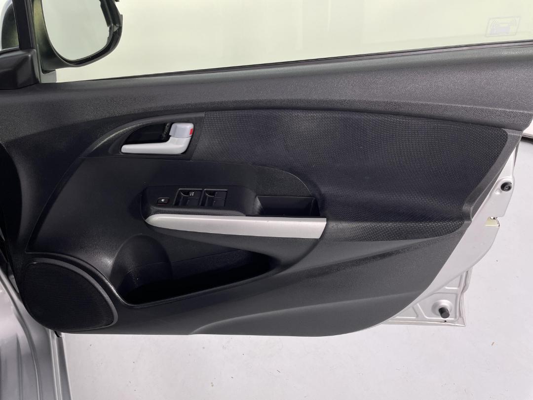 Photo '15' of Honda Insight