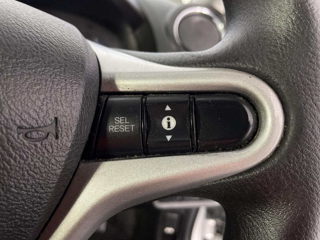 Photo '24' of Honda Insight