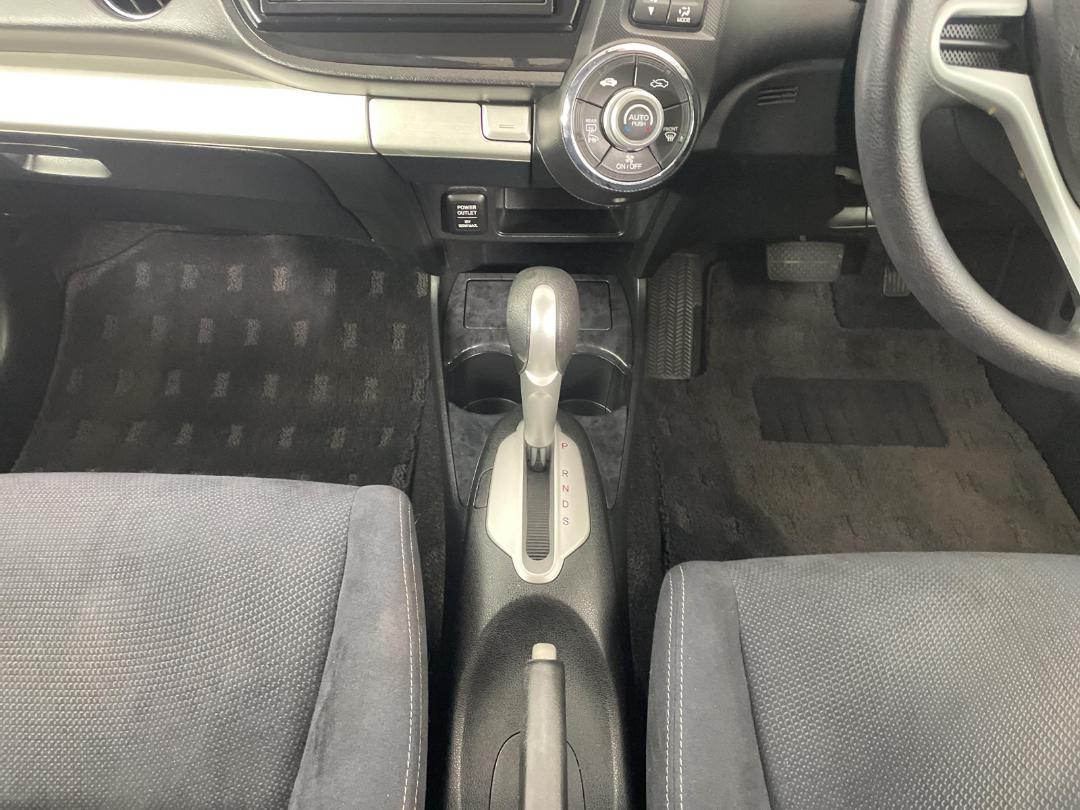 Photo '18' of Honda Insight