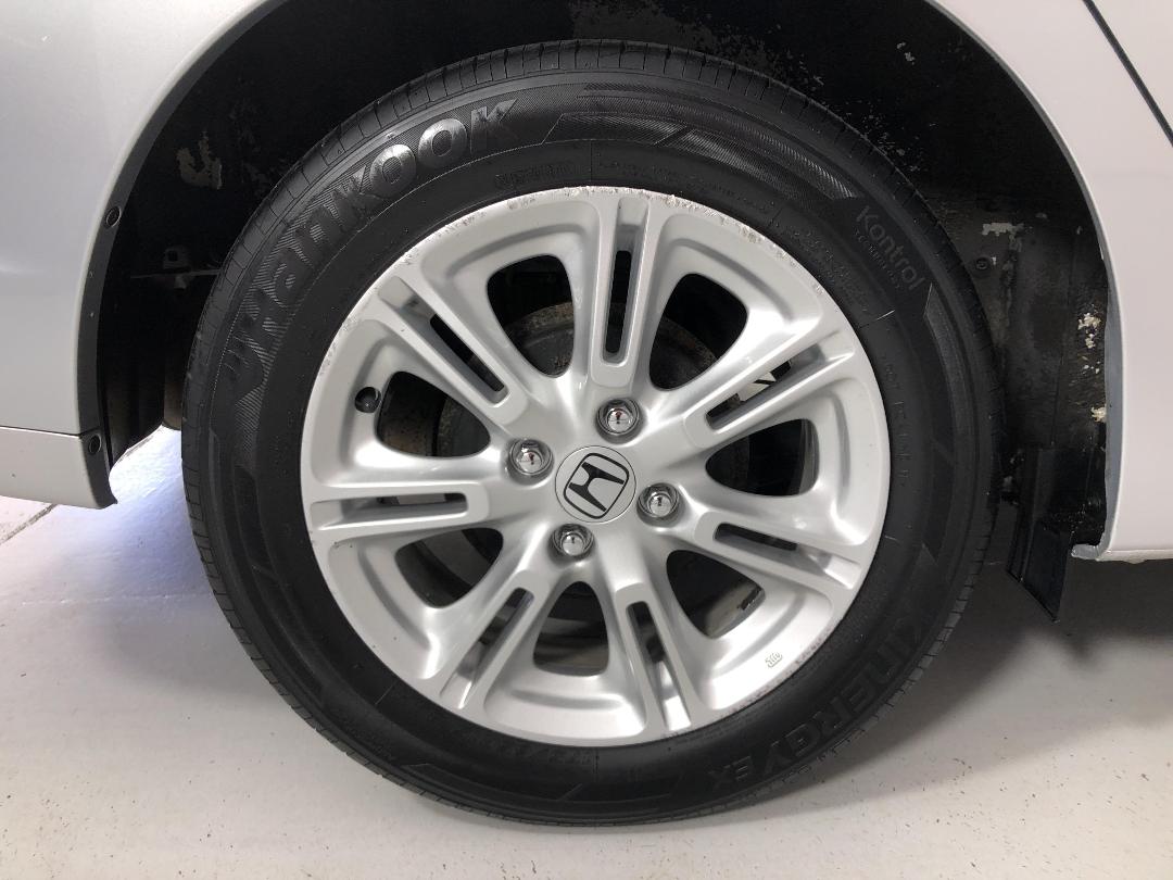 Photo '12' of Honda Insight Photo '12' of Honda Insight