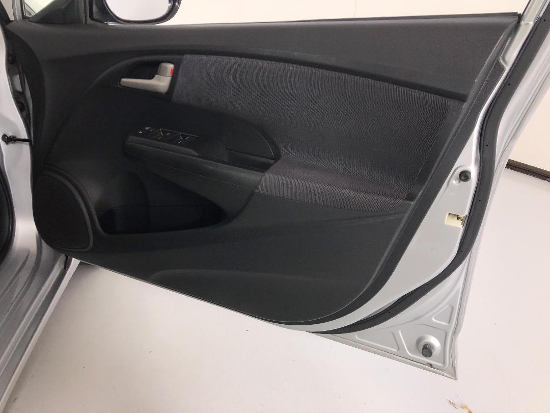 Photo '15' of Honda Insight Photo '15' of Honda Insight