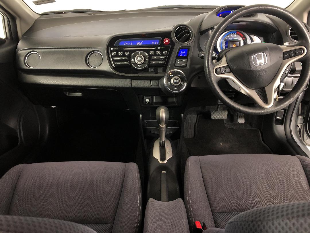 Photo '17' of Honda Insight Photo '17' of Honda Insight