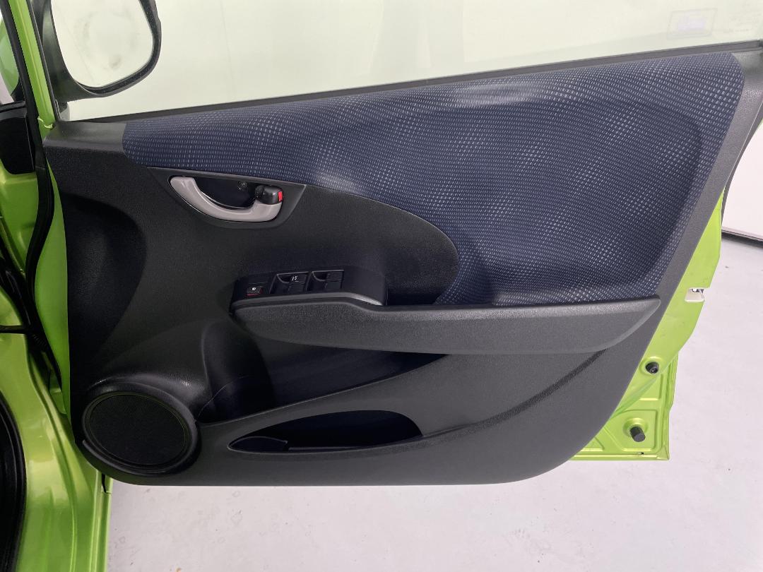 Photo '15' of Honda Jazz Photo '15' of Honda Jazz