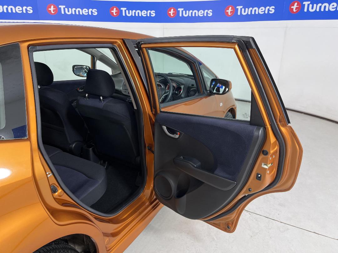 Photo '19' of Honda Jazz