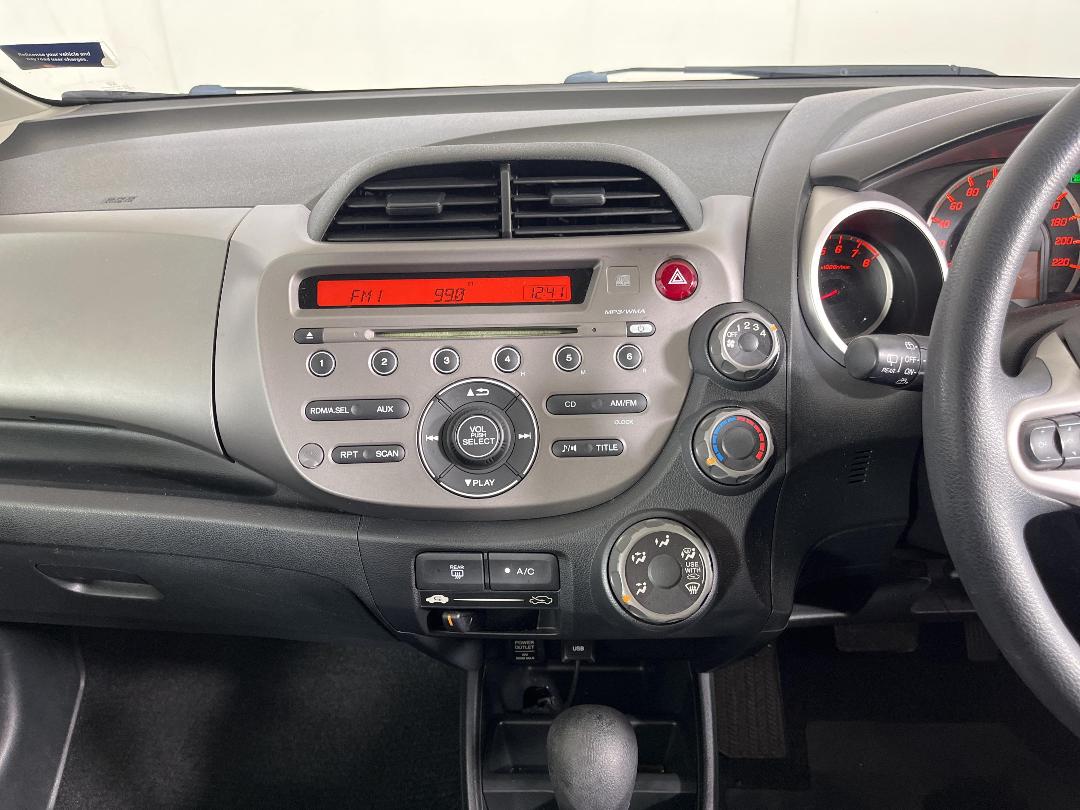 Photo '18' of Honda Jazz